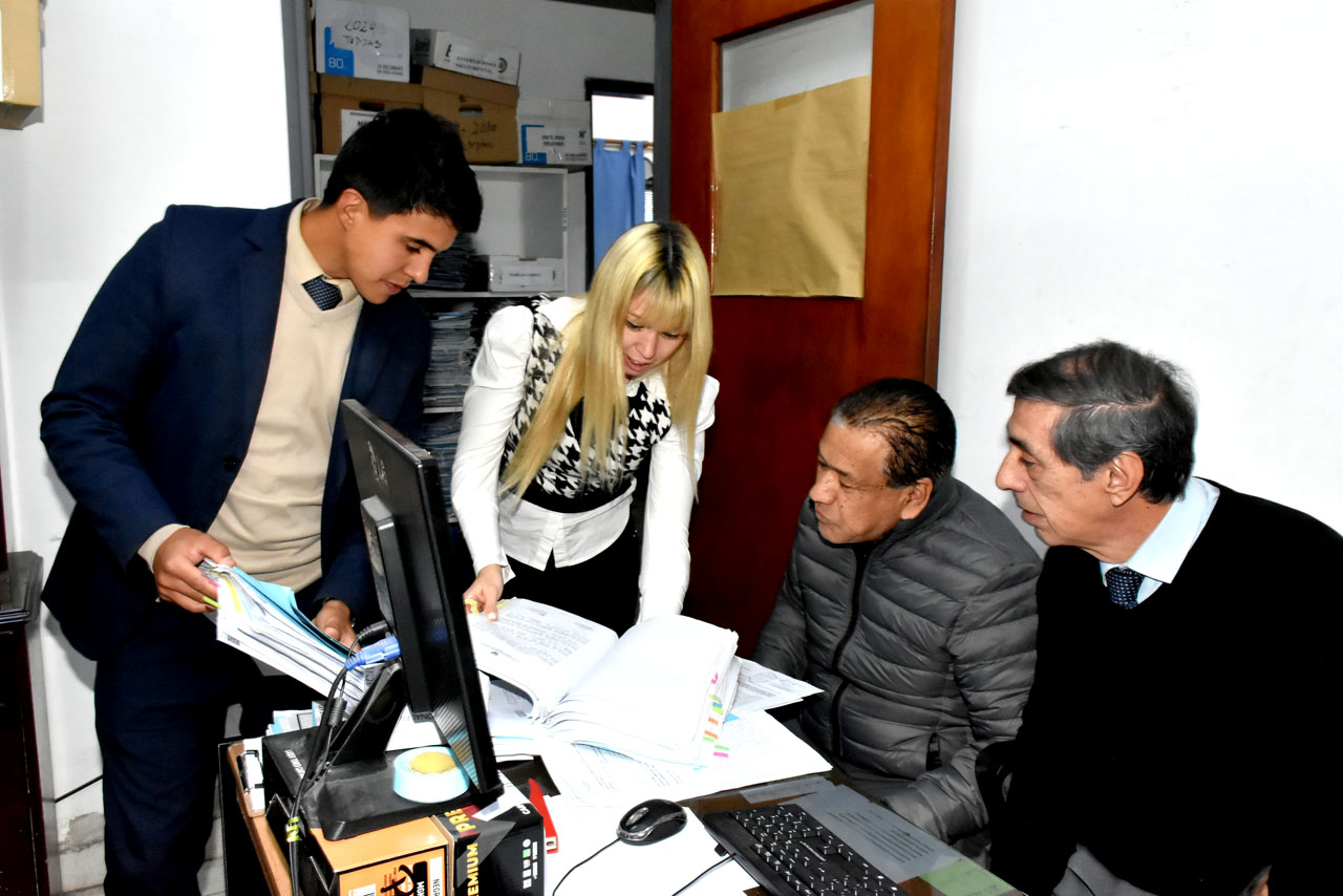 Dra Cecilia Cordoba y empleados 1
