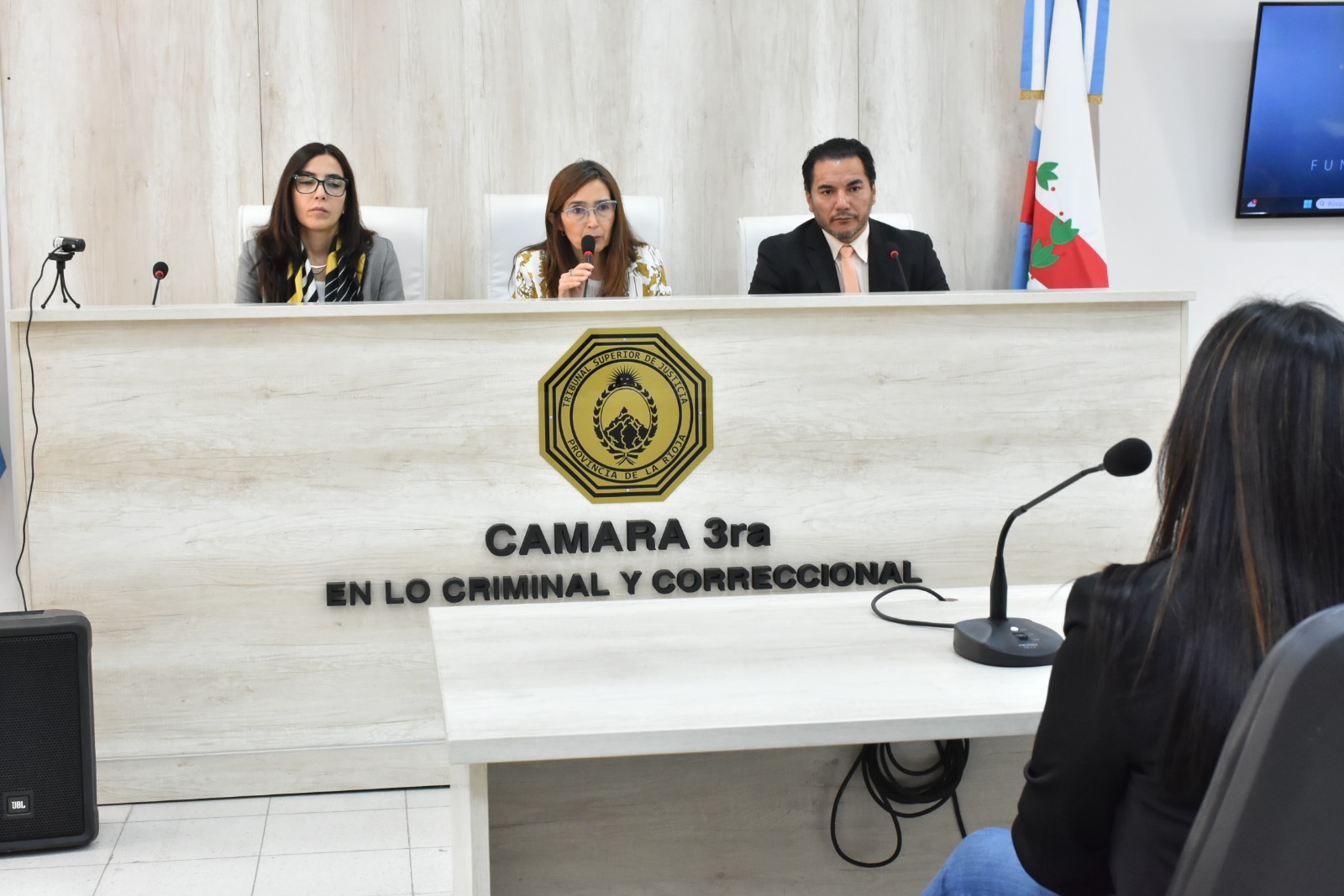 Dra Sara lopez en tribunal mayo 2025